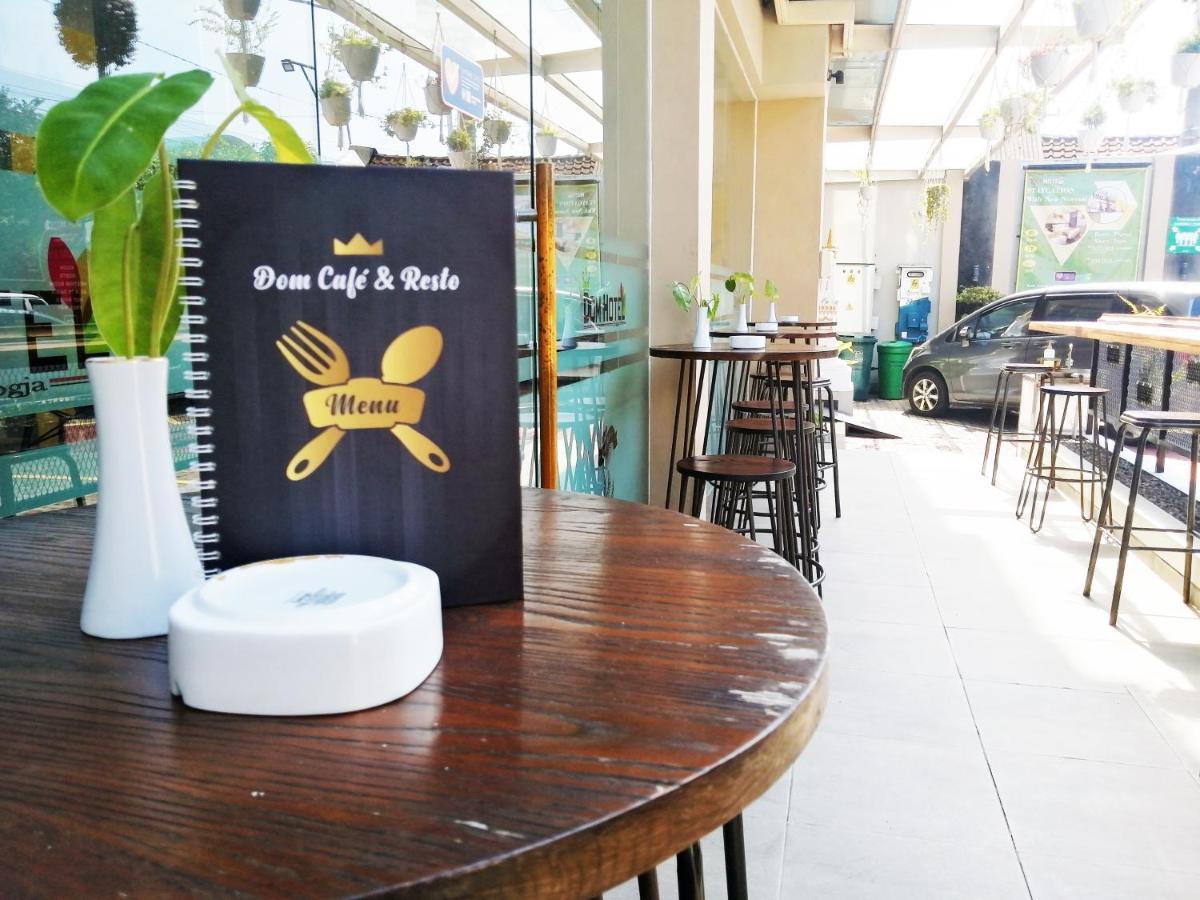 Dom Hotel Jogja Ngaglik Εξωτερικό φωτογραφία