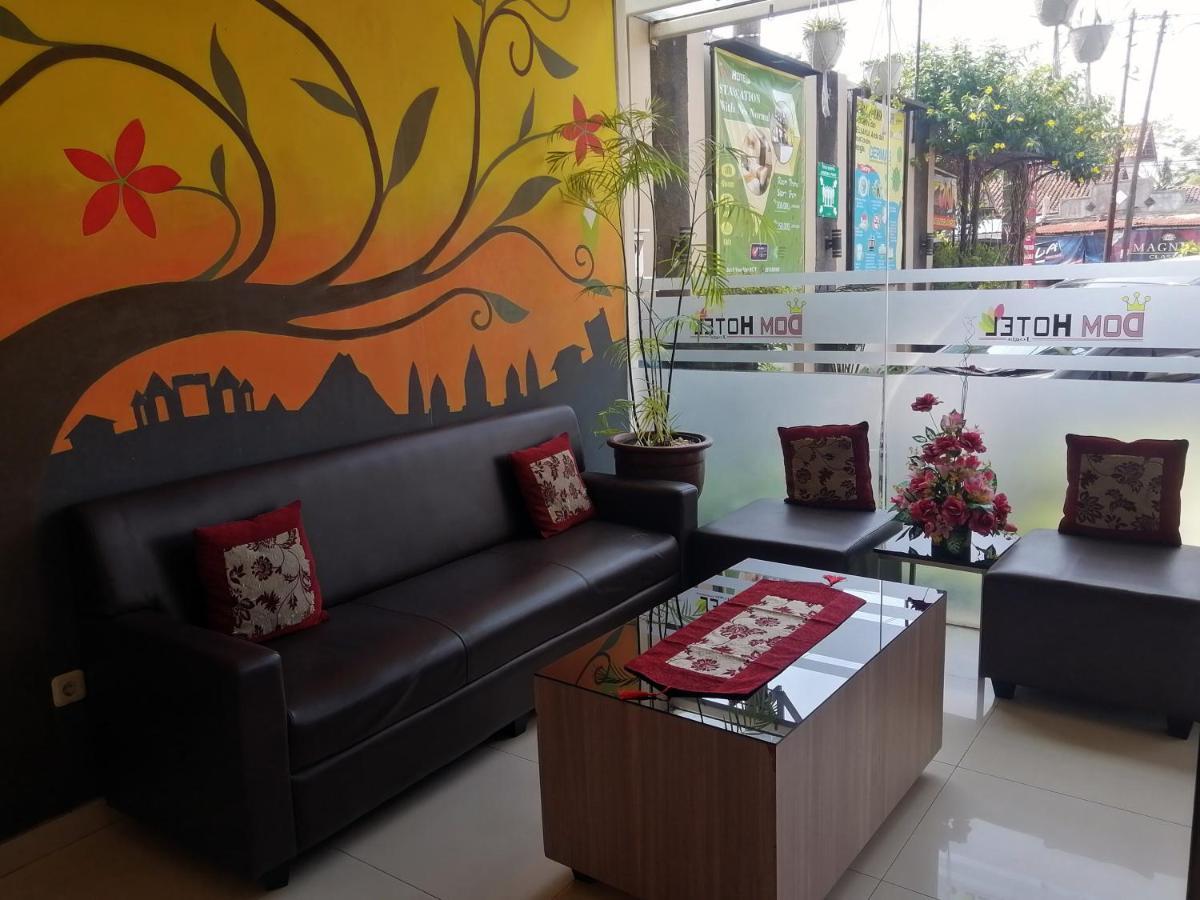 Dom Hotel Jogja Ngaglik Εξωτερικό φωτογραφία