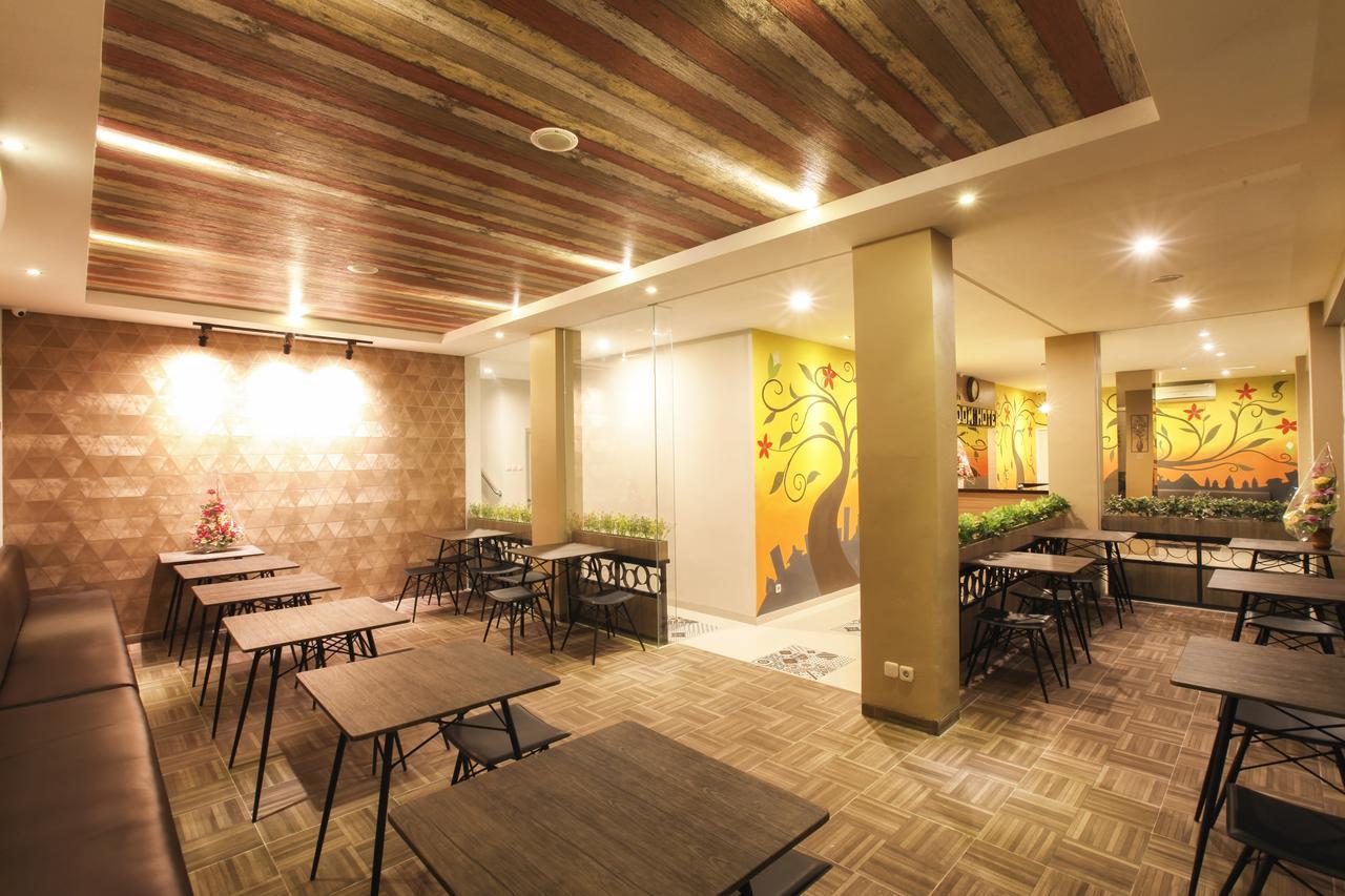 Dom Hotel Jogja Ngaglik Εξωτερικό φωτογραφία